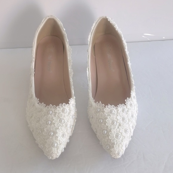 Crystal Queen Bridal White Lace Pearl Kitten Heels Wedding Pumps Size 40 8.5 US - Picture 11 of 15